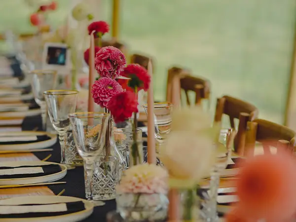 Jocelyn-Hughes-Flower-Company-Wedding-Flowers-Insert_Venue1